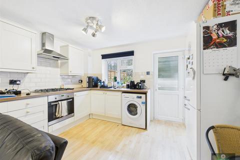 1 bedroom end of terrace house for sale, Hollingbourne Crescent, Crawley RH11