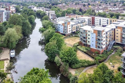 1 bedroom flat to rent, Hart Street, Maidstone, Kent, ME16
