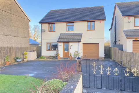 4 bedroom detached house for sale, Heol Llanelli, Pontyates, Llanelli