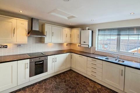 3 bedroom apartment to rent, Hobsons Buildings, Durham DH9