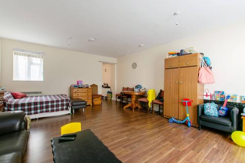 undefined, Lower Road, Sutton, SM1