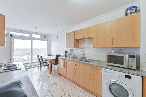 2 bedroom flat for sale, Grantham Road, Brixton, London, SW9