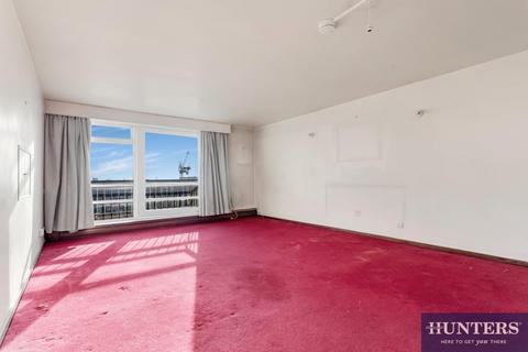 2 bedroom flat for sale, Walsingham, St. Johns Wood Park, St John's Wood, London, NW8