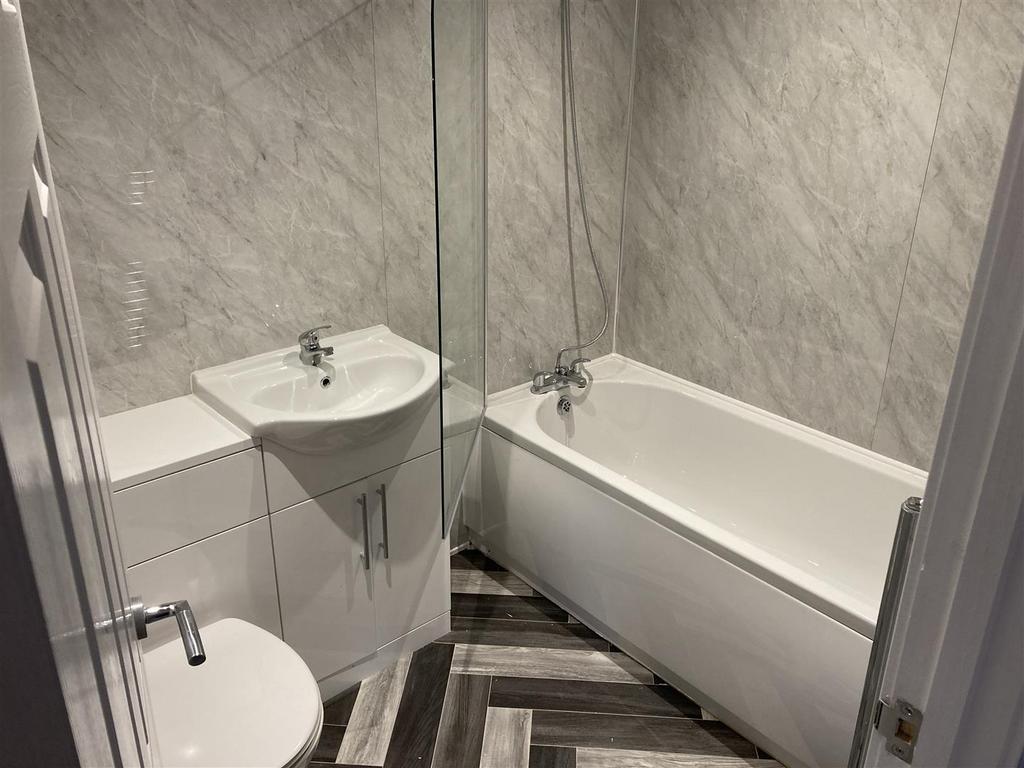 Family bathroom