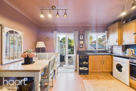 undefined, Wolseley Road, Romford, RM7 0BS