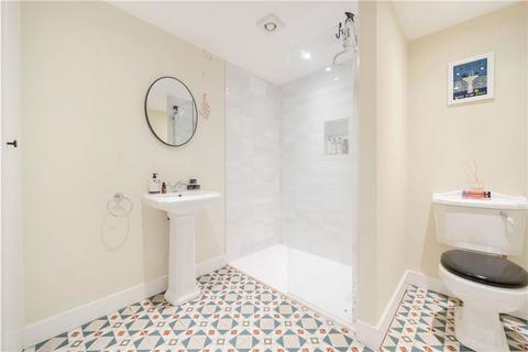 2 bedroom flat to rent, Blythe Road, London W14