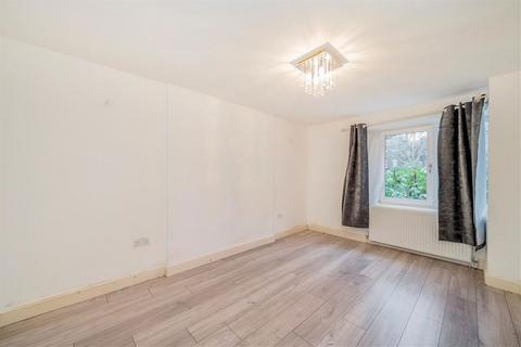 2 bedroom flat for sale, Belmont Street, London NW1