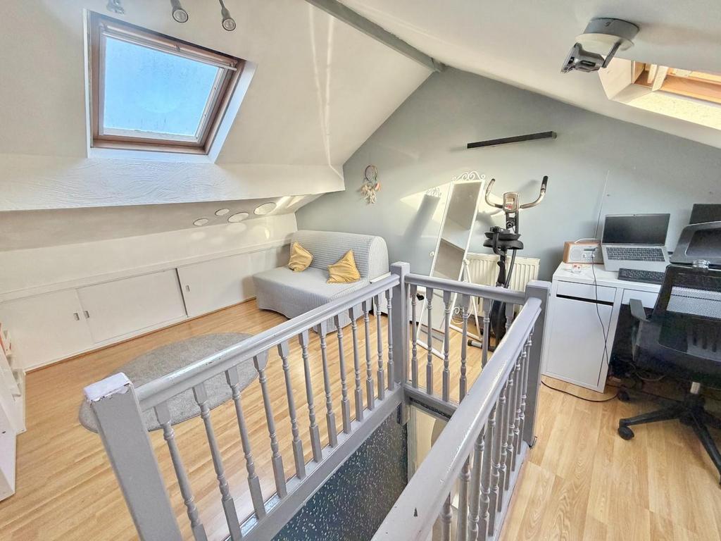 Loft 2