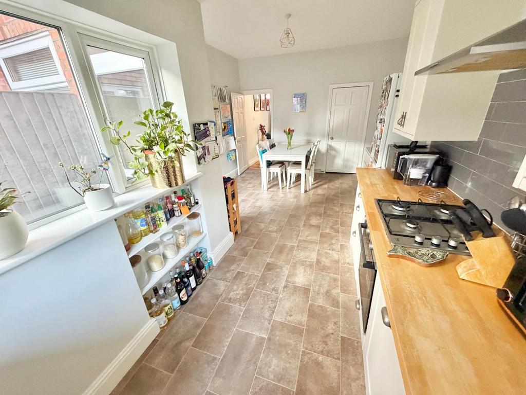 Kitchen 2
