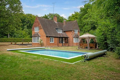 undefined, Catslip, Nettlebed, Henley-on-Thames Oxfordshire RG9 5BP