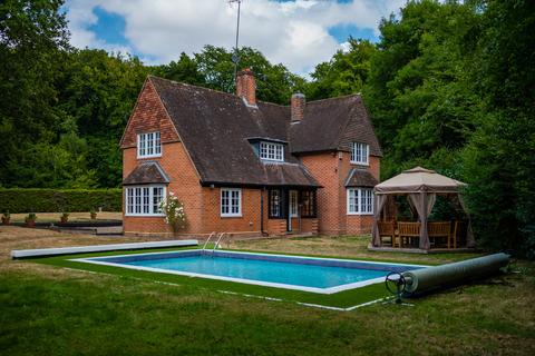 undefined, Catslip, Nettlebed, Henley-on-Thames Oxfordshire RG9 5BP