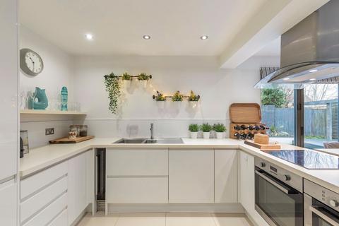 4 bedroom detached house for sale, Sunte Avenue, Haywards Heath RH16