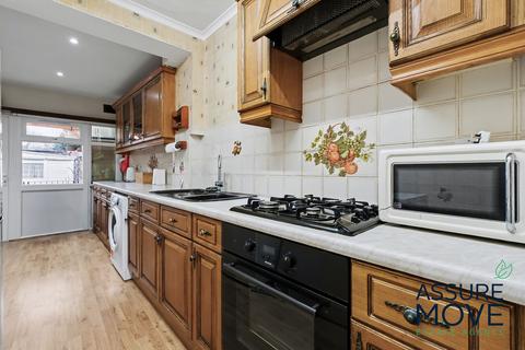 3 bedroom terraced house for sale, Westerham Avenue, Edmonton, N9