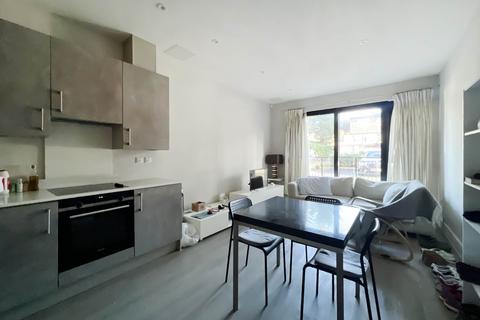 1 bedroom flat to rent, Coombe Road, New Malden