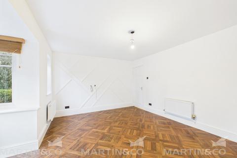 undefined, Cathedral Court, Dunsville