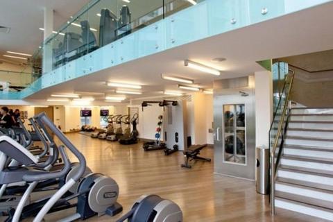 2 bedroom apartment to rent, Pan Peninsula Square, London E14