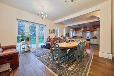 undefined, Maidenhead,  Berkshire,  SL6