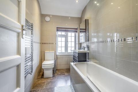 2 bedroom flat to rent, Hanger Lane, London, W5
