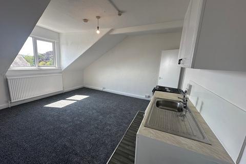 1 bedroom in a house share to rent, 39 High Street, Worsborough