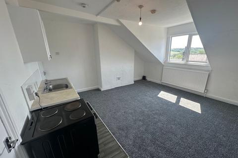 1 bedroom in a house share to rent, 39 High Street, Worsborough