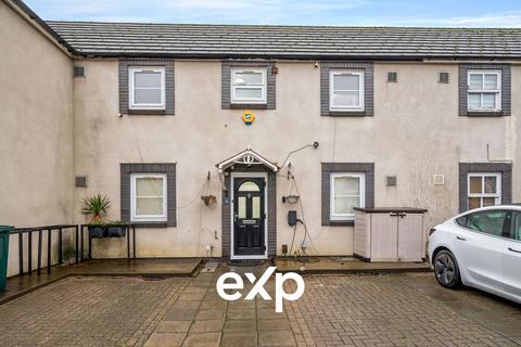 4 bedroom terraced house for sale, Grafton Court, Feltham TW14