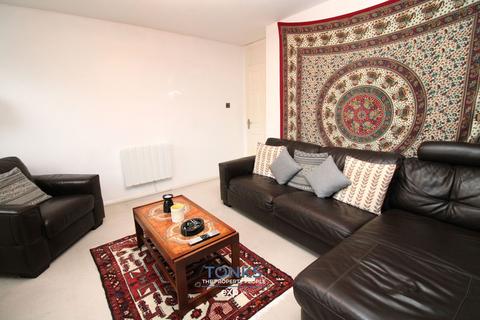 1 bedroom flat for sale, Apperley Way, Halesowen B63