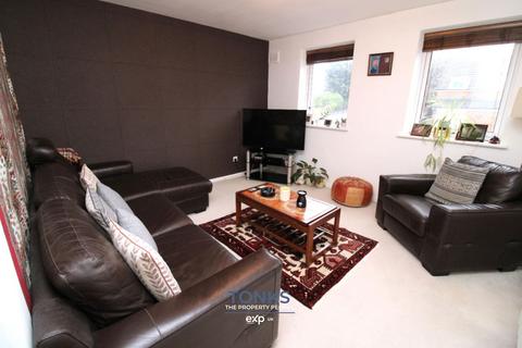1 bedroom flat for sale, Apperley Way, Halesowen B63