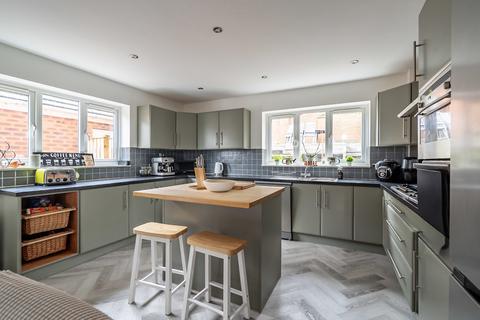 5 bedroom detached house for sale, Gus Walker Drive, Pocklington