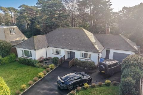3 bedroom detached bungalow to rent, Canford Cliffs, Poole