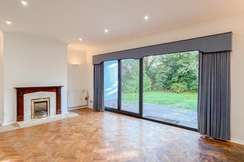 3 bedroom detached bungalow to rent, Canford Cliffs, Poole