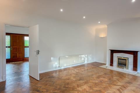 3 bedroom detached bungalow to rent, Canford Cliffs, Poole