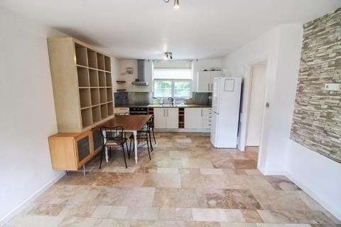 1 bedroom flat to rent, Silvertown, Canning Town, E16