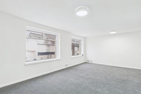4 bedroom maisonette to rent, London Road, Dover