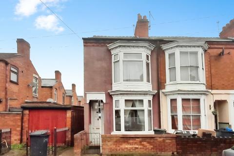 4 bedroom end of terrace house for sale, Barclay Street, Leicester