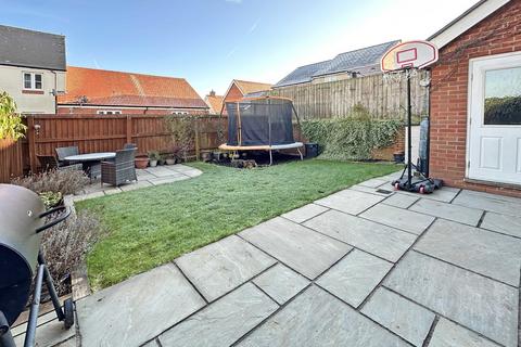3 bedroom end of terrace house for sale, Sentrys Orchard, Exminster