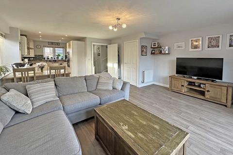 3 bedroom end of terrace house for sale, Sentrys Orchard, Exminster