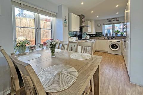 3 bedroom end of terrace house for sale, Sentrys Orchard, Exminster
