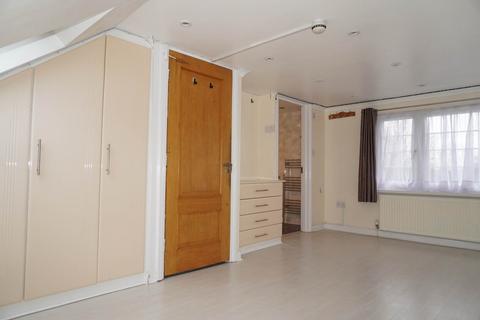 undefined, Lady Margaret Road, Uxbridge