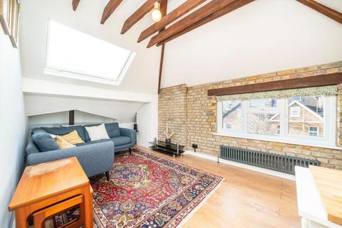 2 bedroom flat to rent, Albany Road, London W13