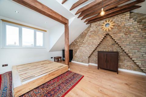 2 bedroom flat to rent, Albany Road, London W13