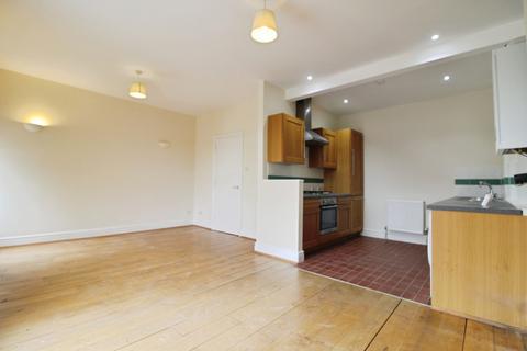 1 bedroom flat to rent, Ebury Road, Carrington