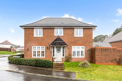 3 bedroom detached house for sale, Timbergate Drive, Haywards Heath, RH17