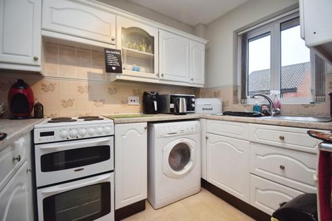 1 bedroom flat for sale, Drakes Close, Somerset TA6