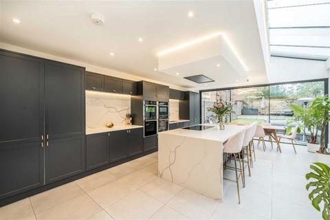 4 bedroom terraced house for sale, Abbeville Road, London SW4