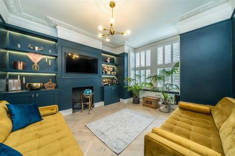 4 bedroom terraced house for sale, Abbeville Road, London SW4