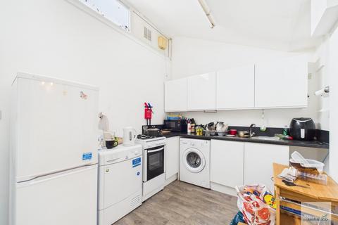2 bedroom end of terrace house for sale, Mansfield Road, Carrington, Nottingham