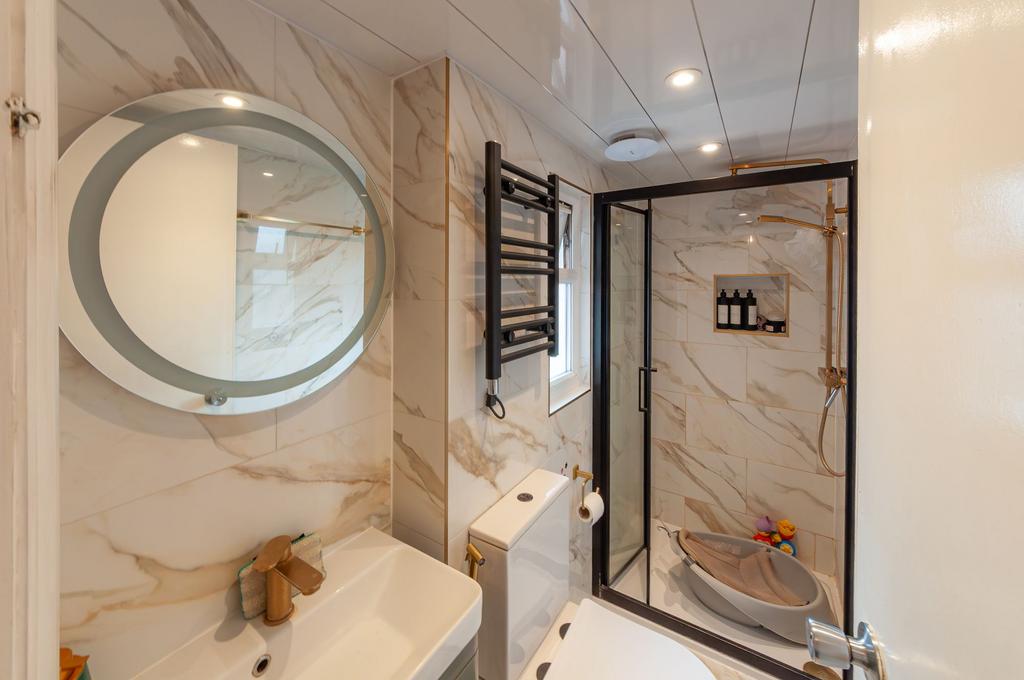 Bathroom 2