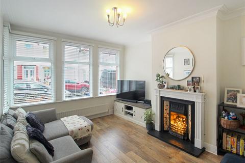 3 bedroom terraced house for sale, Inverness Avenue, Westcliff-on-Sea, SS0