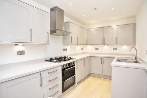 2 bedroom apartment to rent, Victoria Avenue, Claremont House, HG1