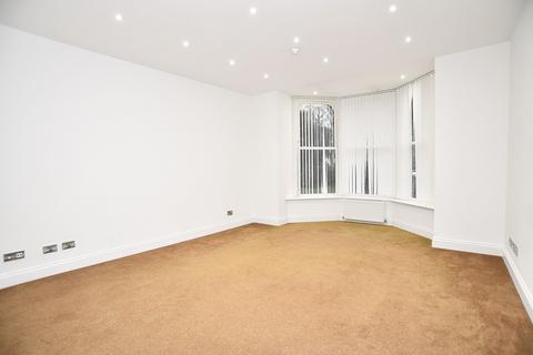 2 bedroom apartment to rent, Victoria Avenue, Claremont House, HG1